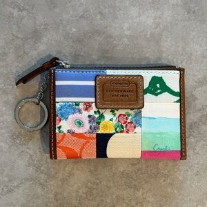 NWT Coach Hamptons Weekend Zip Wallet